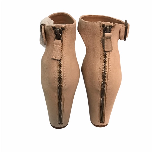 Steve Madden wedge heels size 9 new with box - Picture 2 of 3